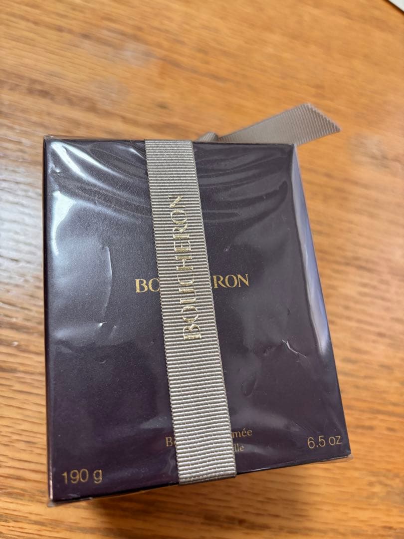 BOUCHERON高級キャンドル 190g ギフト用リボン付き