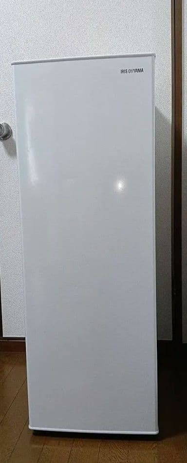 アイリスオーヤマ IUSN-8A-W 冷凍庫 スリム 小型 家庭用 自動霜取り