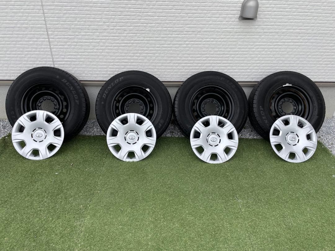 ハイエース200系純正ホイール、タイヤ4本セット