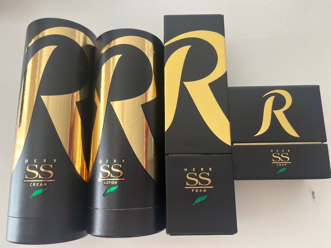 ロイヤルハーブ　化粧品　セット