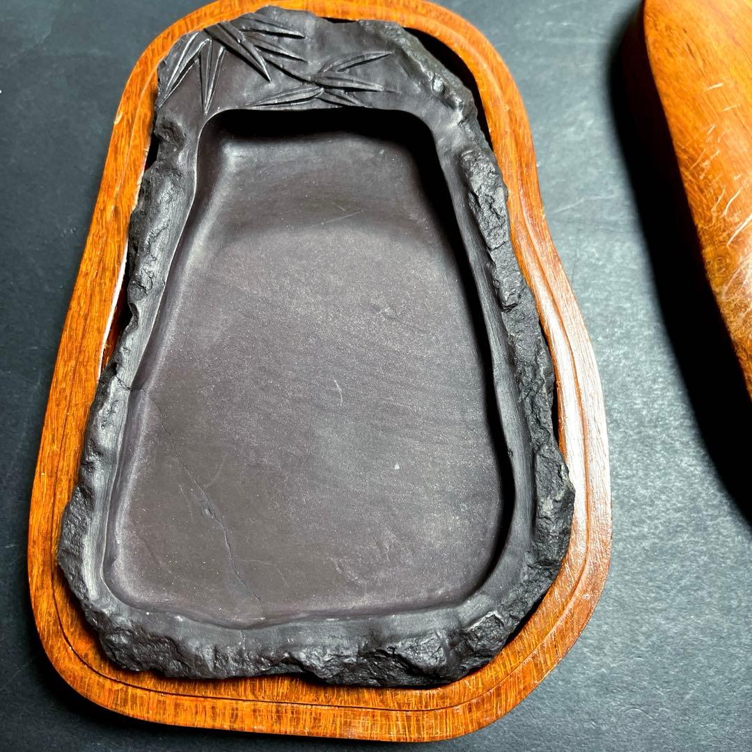 木箱入り硯　竹彫刻