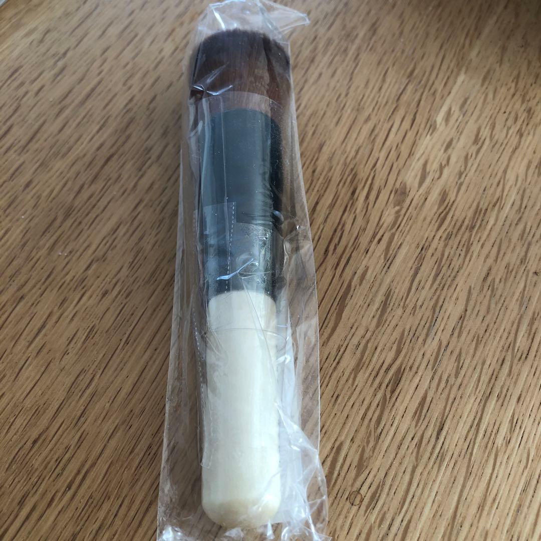 ボビイ ブラウン フルカバレッジ フェイス ブラシ