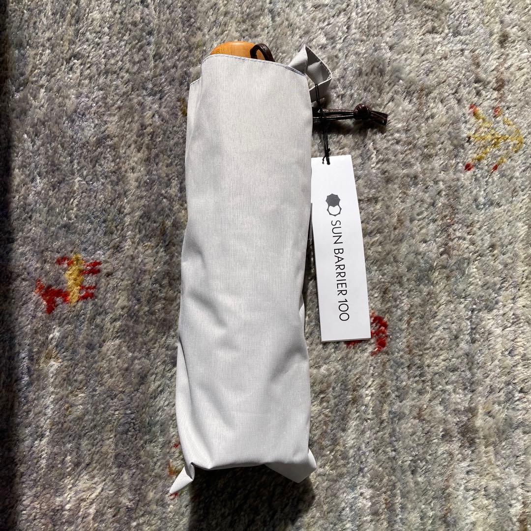 SUN BARRIER 100 折りたたみ傘 シルバー