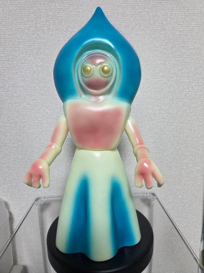 マーミット　フラットウッズの宇宙人（蓄光）ソフビ