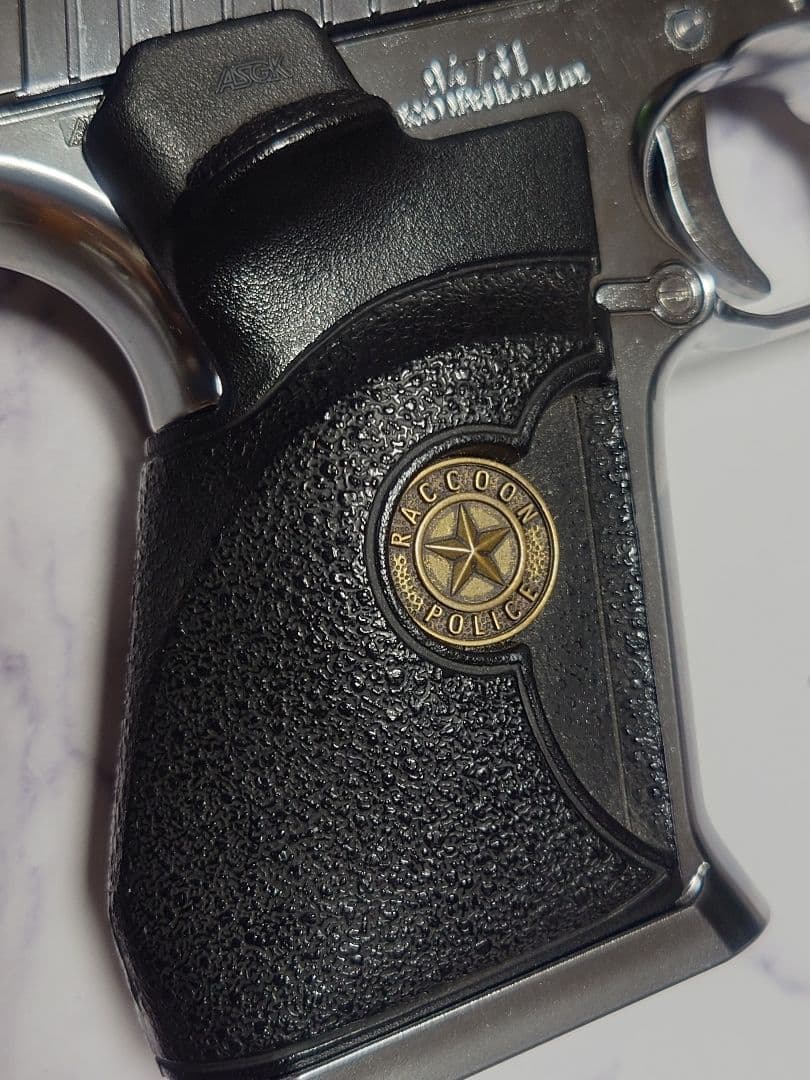 ま*ー様 東京マルイ ライトニングホーク レオンカスタム デザートイーグル グリ