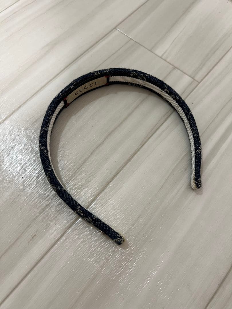 GUCCI ネイビー ヘアバンド　デニムカチューシャ　GGデザイン