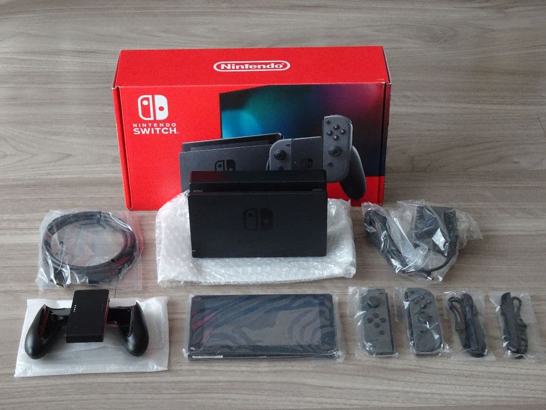 ★中古美品★　Nintendo Switch 本体　ニンテンドースイッチ　グレー
