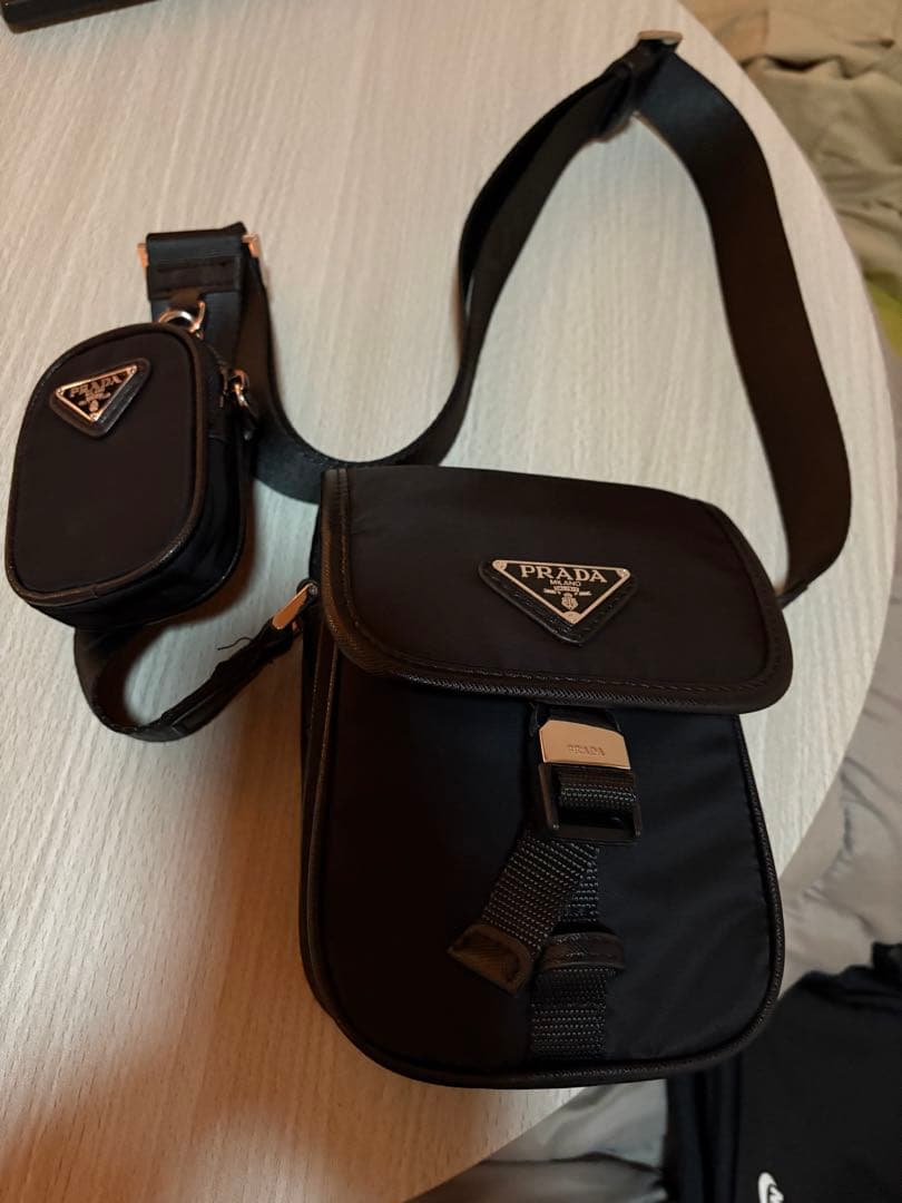 PRADA ショルダーバッグ【中古品】