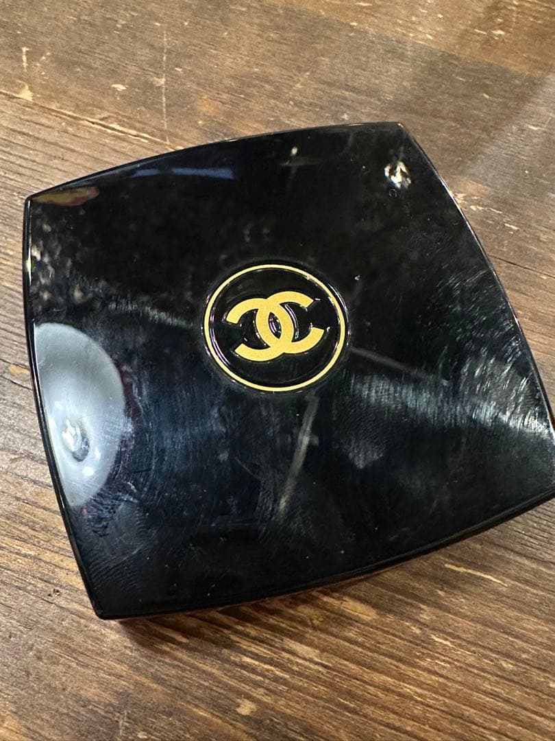 限定⭐︎シャネル　レ　キャトル　オンブル397ニュイ　アストラル　アイシャドウ