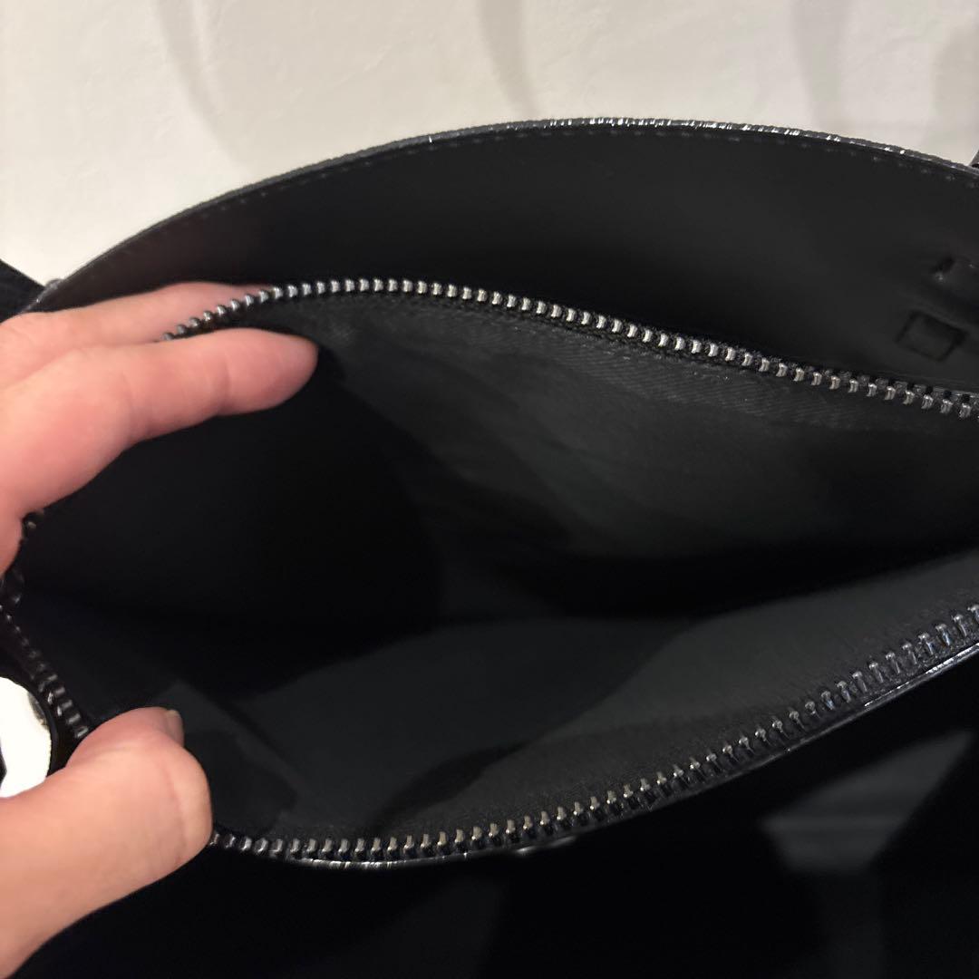 CHARLES&KEITH美品ブラックレザートートバッグ