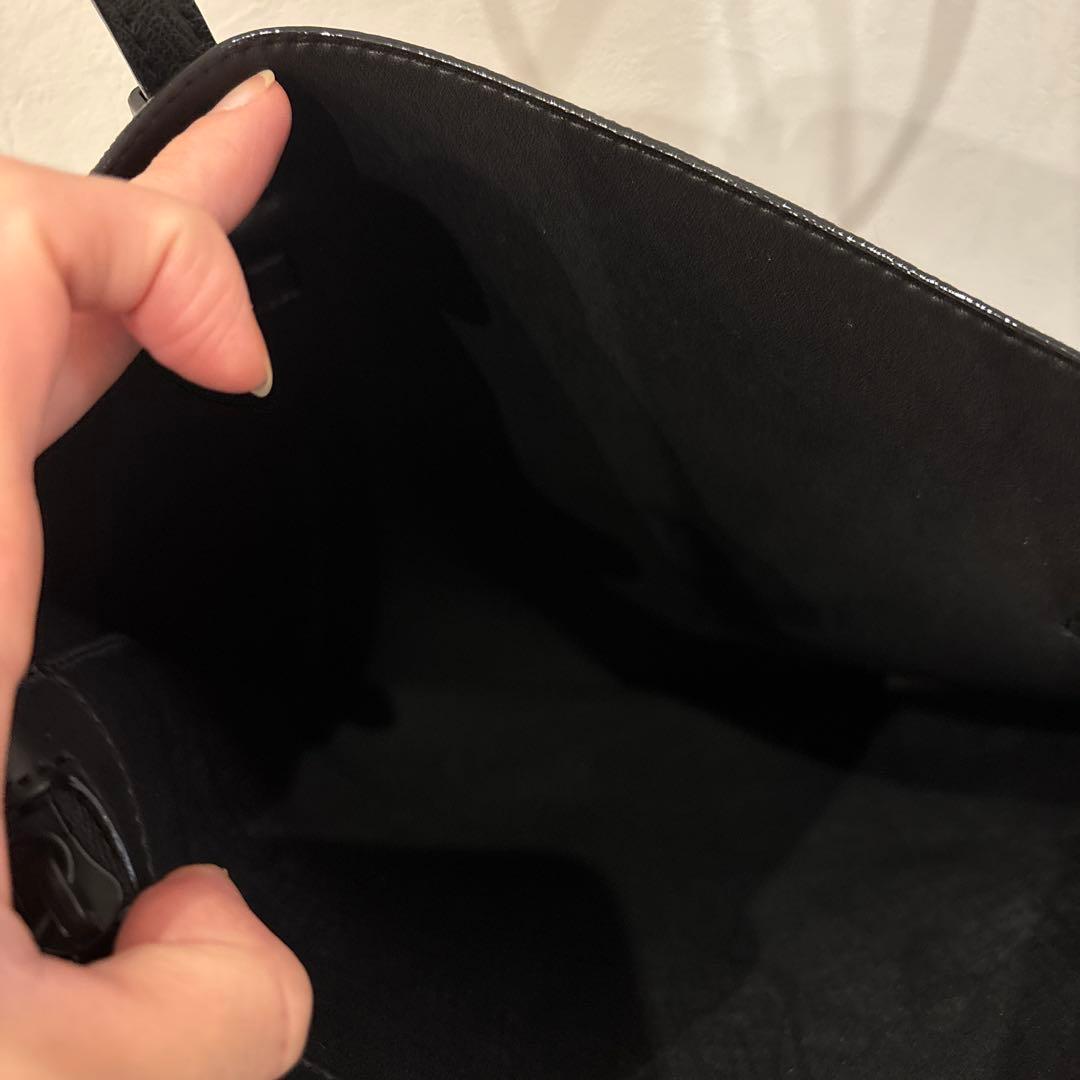 CHARLES&KEITH美品ブラックレザートートバッグ