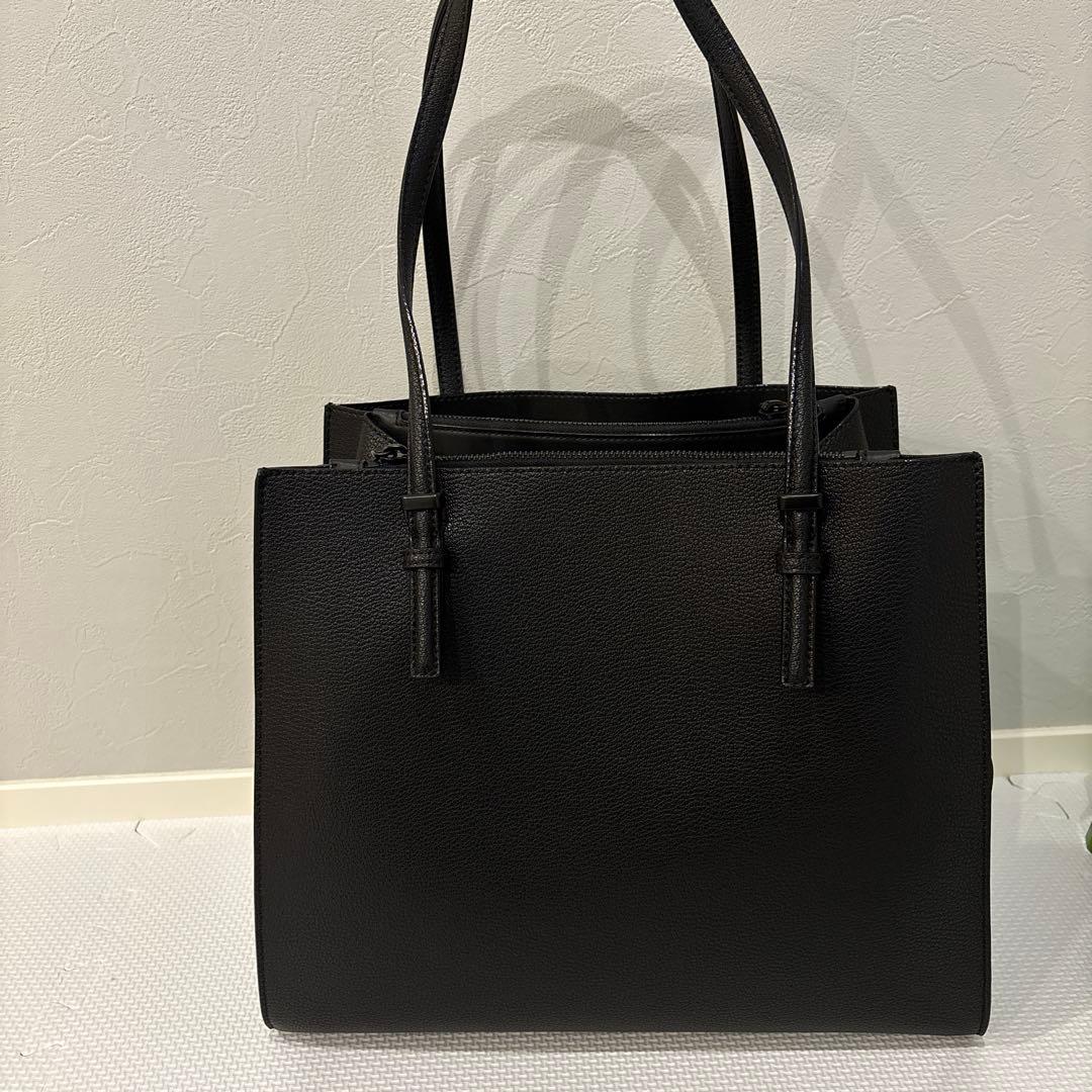 CHARLES&KEITH美品ブラックレザートートバッグ