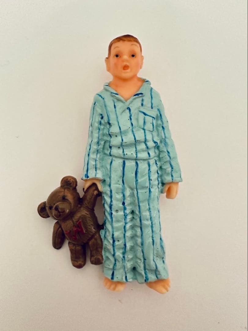 【新品未使用】weekendsウィークエンズ パジャマ少年ブローチ