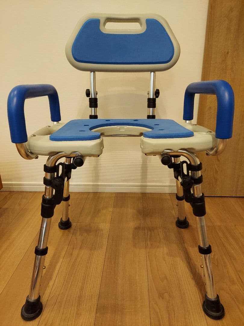 シャワーチェア 折りたたみ式 座面U型 FY9993 アクションジャパン