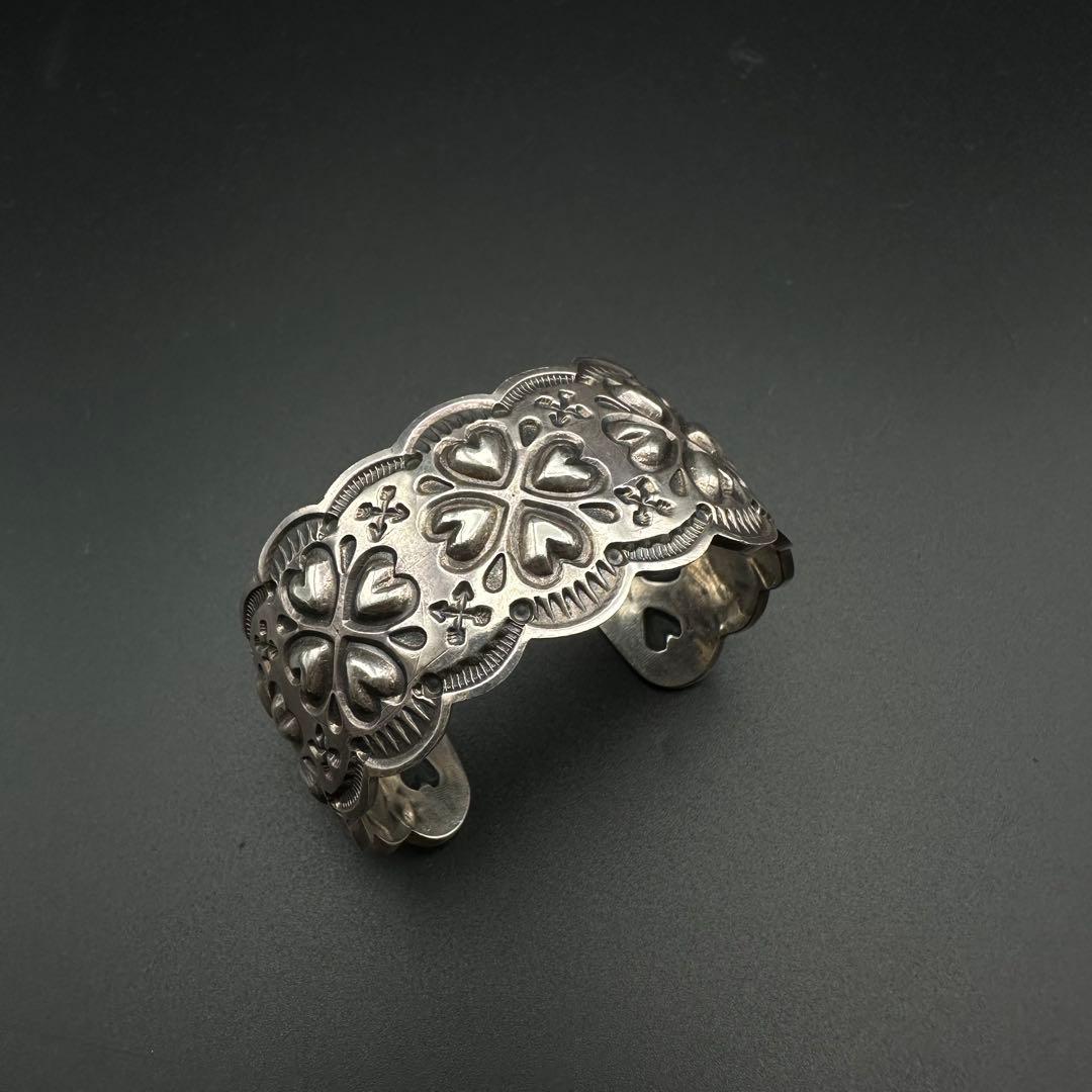 Navajo Sunshine Reeves スタンプワーク バングル