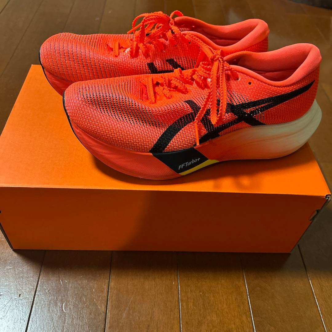 美品！アシックスメタスピードエッジパリ　24.5センチ