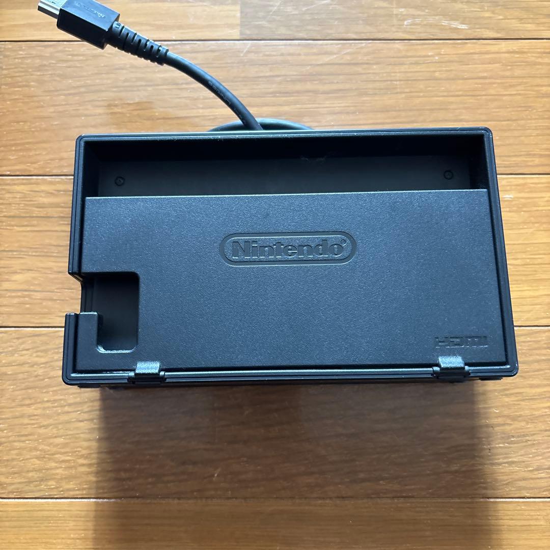 Nintendo Switch 本体 + ドック + ケース　ジョイコン無し