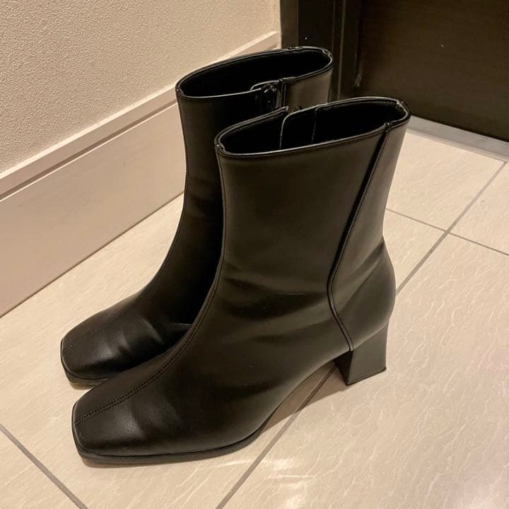 UNITED TOKYO ユナイテッドトウキョウ スクエアショートブーツ 黒