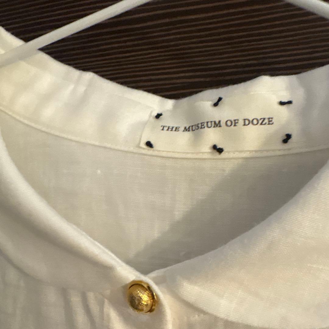 THE MUSEUM OF DOZE ホワイト長袖シャツ