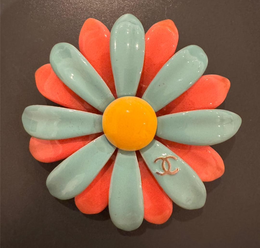 CHANEL　シャネル　フラワー　ブローチ