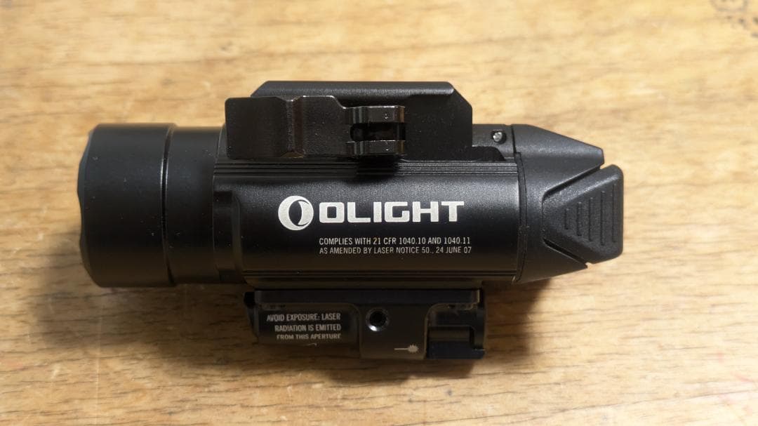 Olight BALDR　Pro レーザー&LED 電池式 タクティカルライト