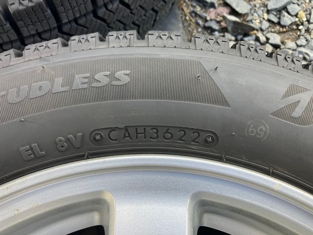 (2052) ダイハツムーヴ純正ホイールスタッドレスタイヤ付き2本②