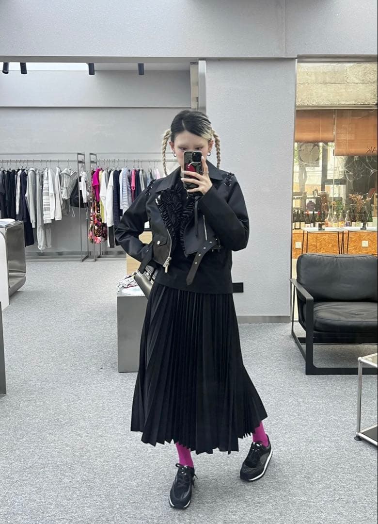 ノワールケイニノミヤ フリル装飾レースアップ ライダースジャケット