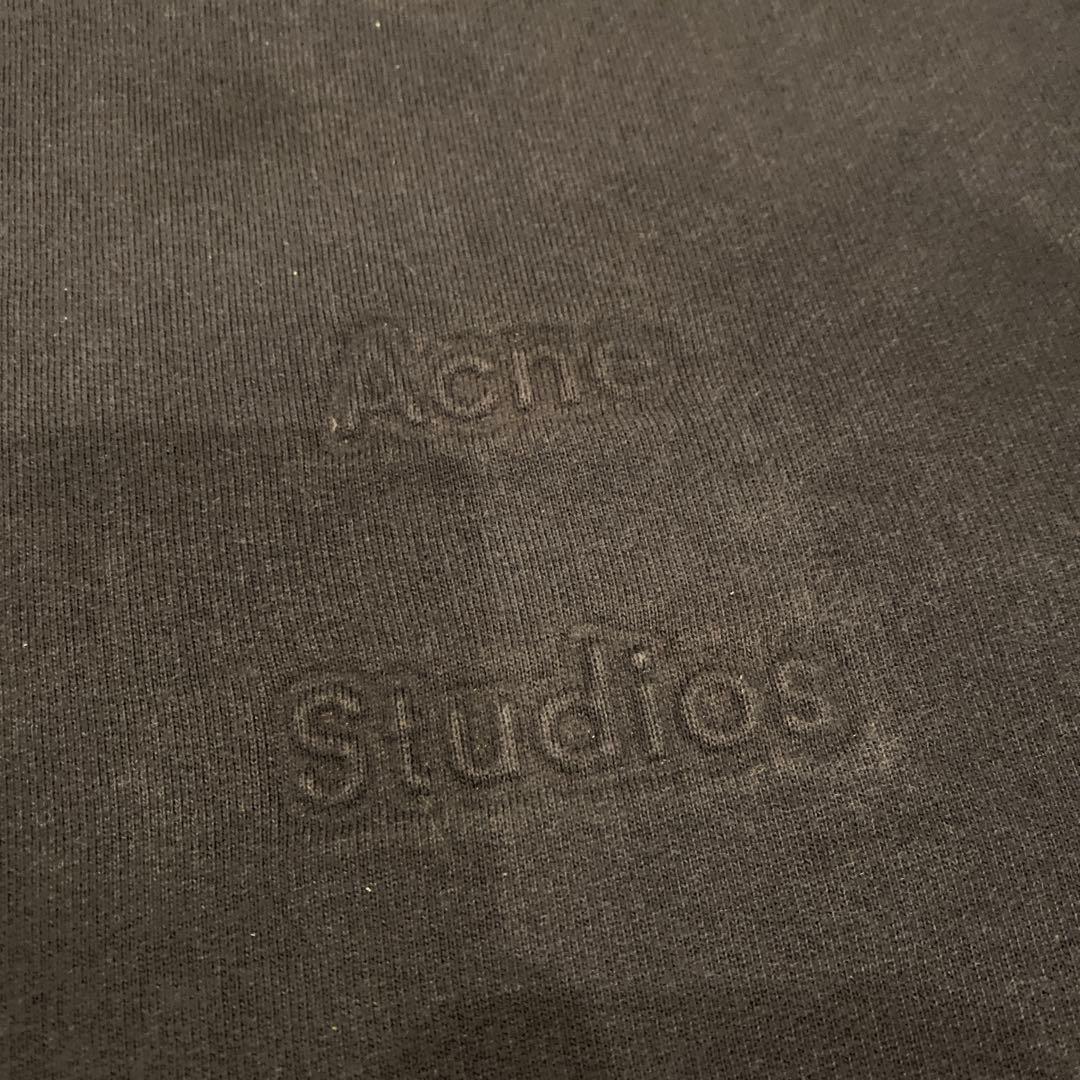 最終値下げ。Acne Studios スウェット　エンボス加工