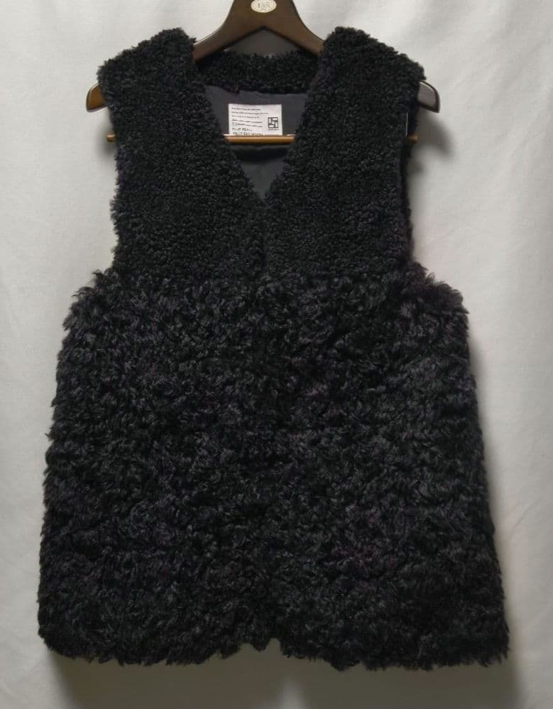 再値下【美品】PASSIONE 黒 切替 フェイクファー ジレ　エコファー