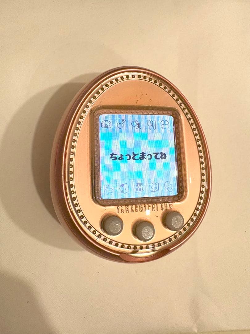 たまごっち　4U Tamagotchi