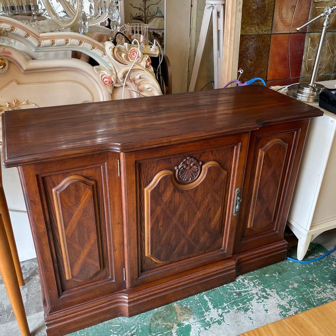 アメリカ・アンティーク素敵なキャビネット