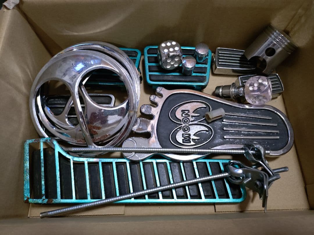 ムーンアイズパーツ