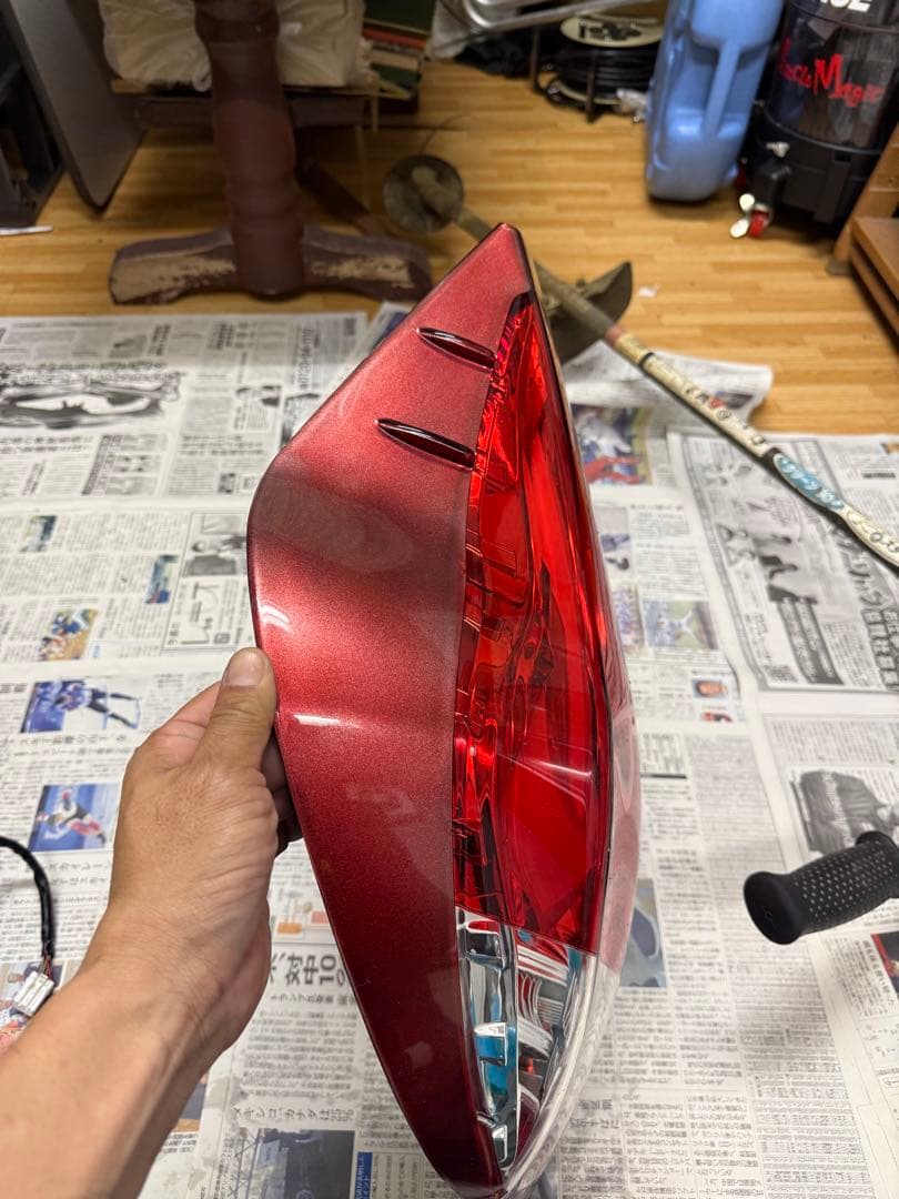 アクア　テールランプ　ヴァレンティ