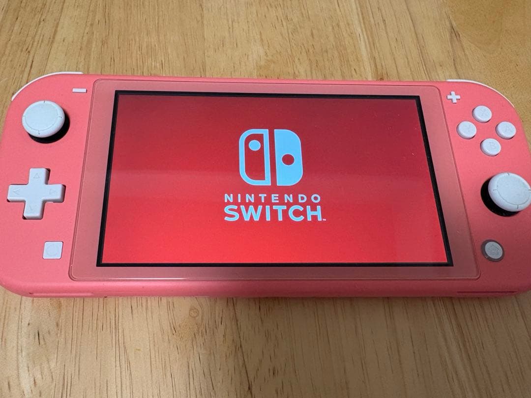 【美品】Nintendo Switchライト コーラルピンク