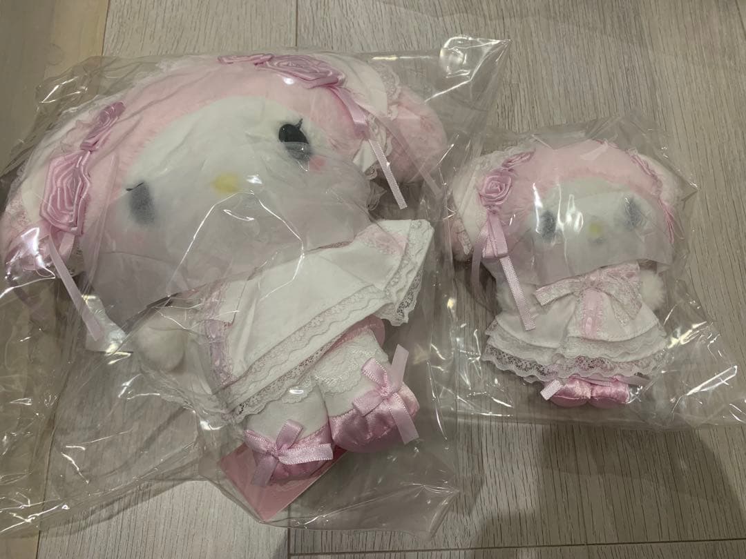 サンリオ　マイメロディ　ホワイトフリルデザインシリーズ　ぬいぐるみ　マスコット