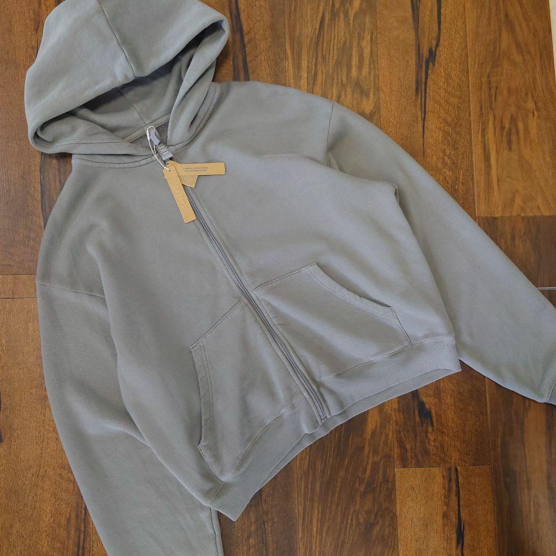 新品 SKIMS フレンチテリーフーディ クロップド丈 スモーク グレー