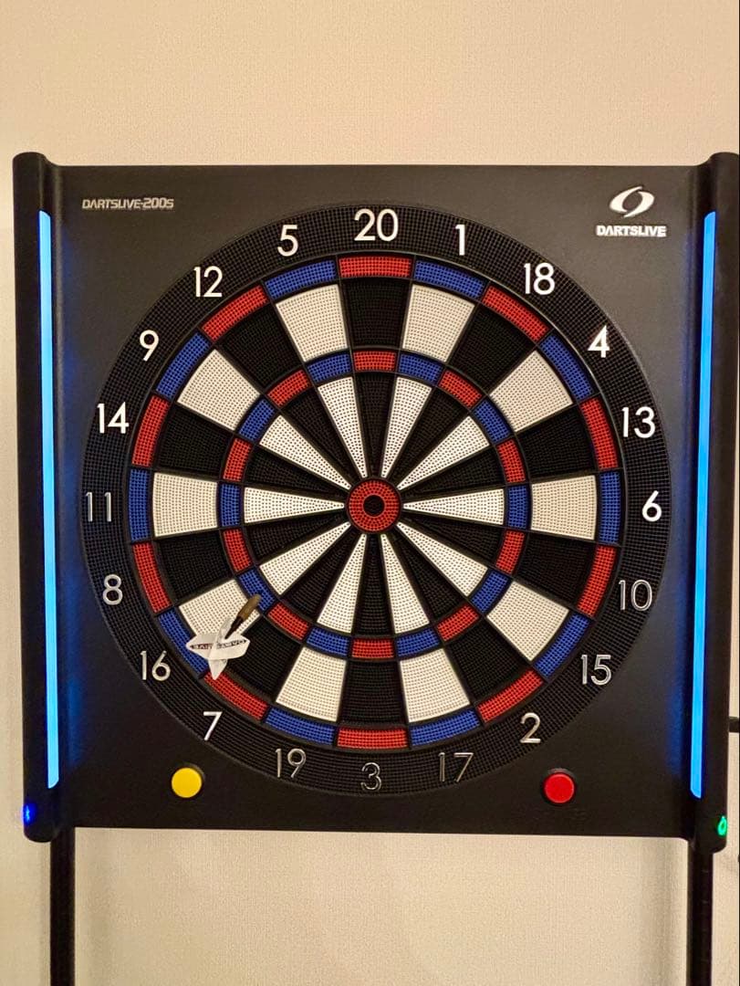 【送料込み】DARTSLIVE-200S ダーツライブ200S 専用ラック付き