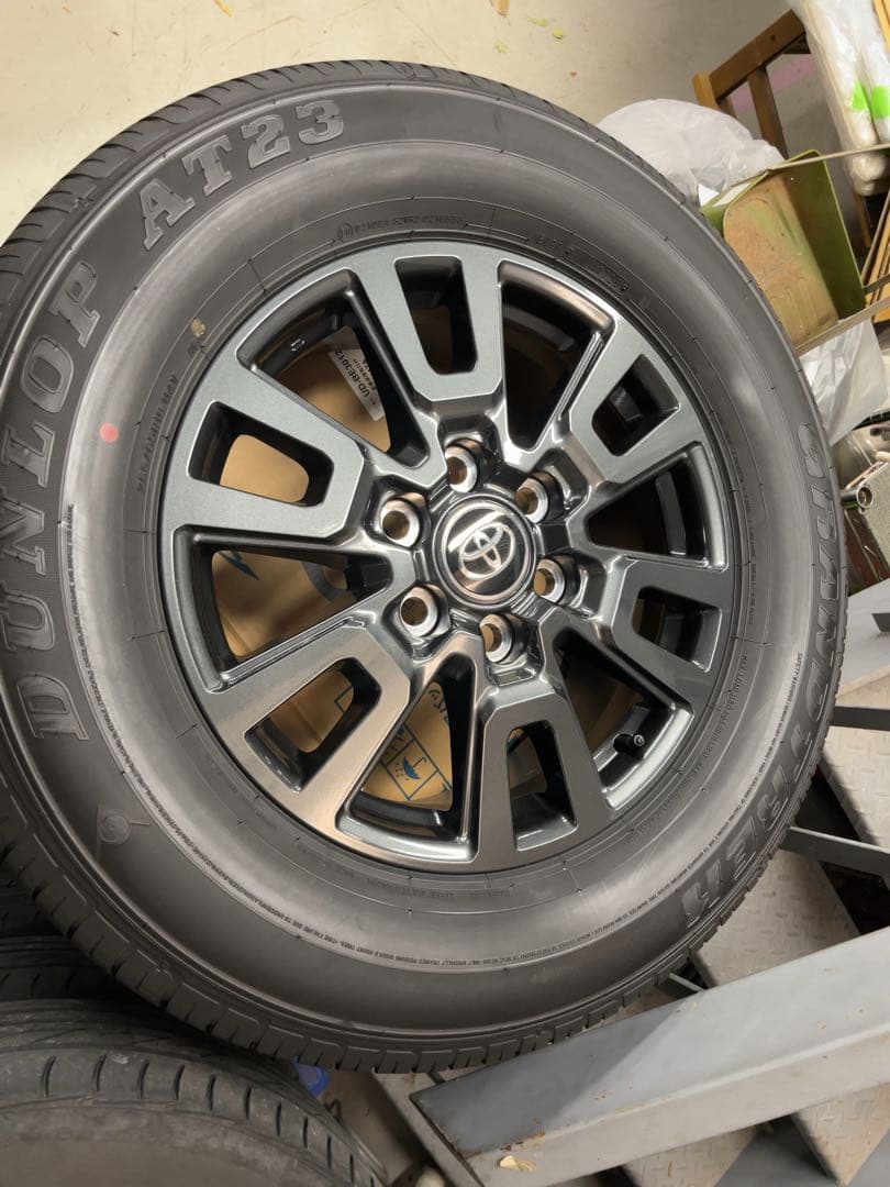 ランクル250 純正　 265/65R18 タイヤ4本セット　新車外し