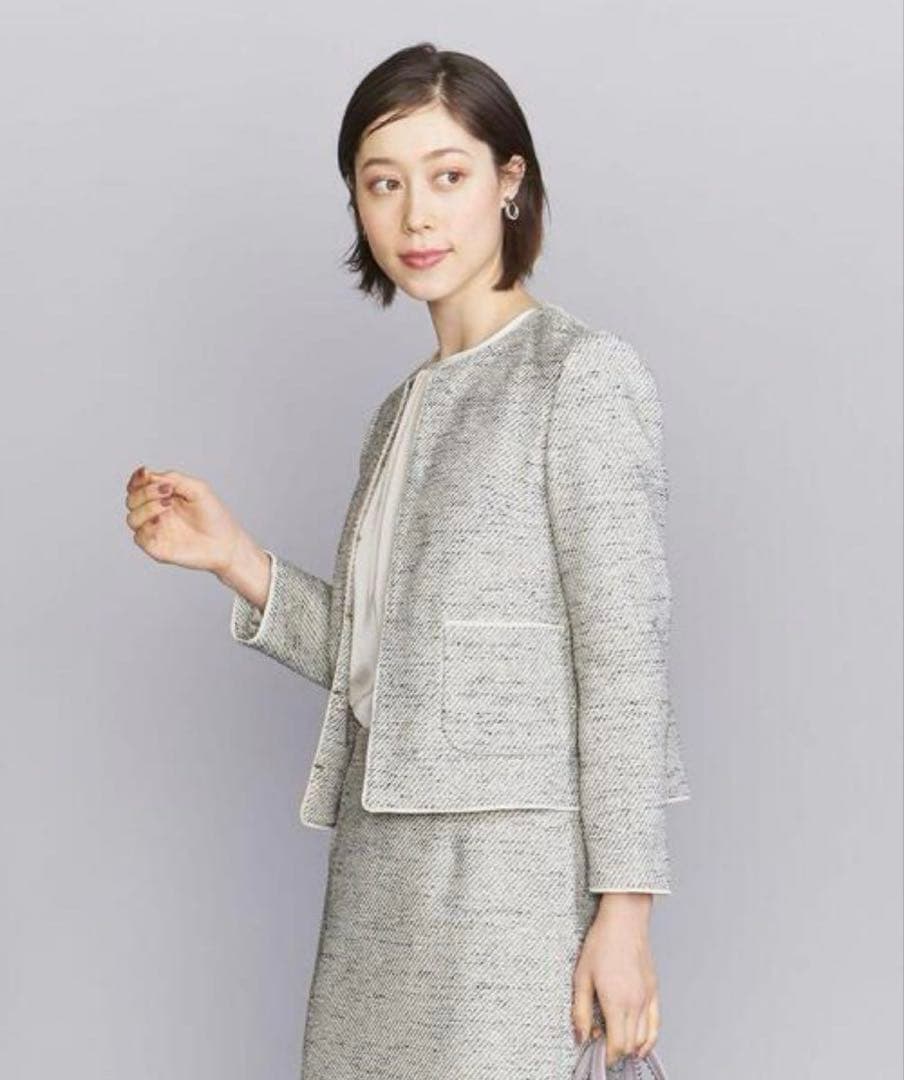 美品♪ビューティ&ユース ツイード ノーカラー スカートスーツ サイズL