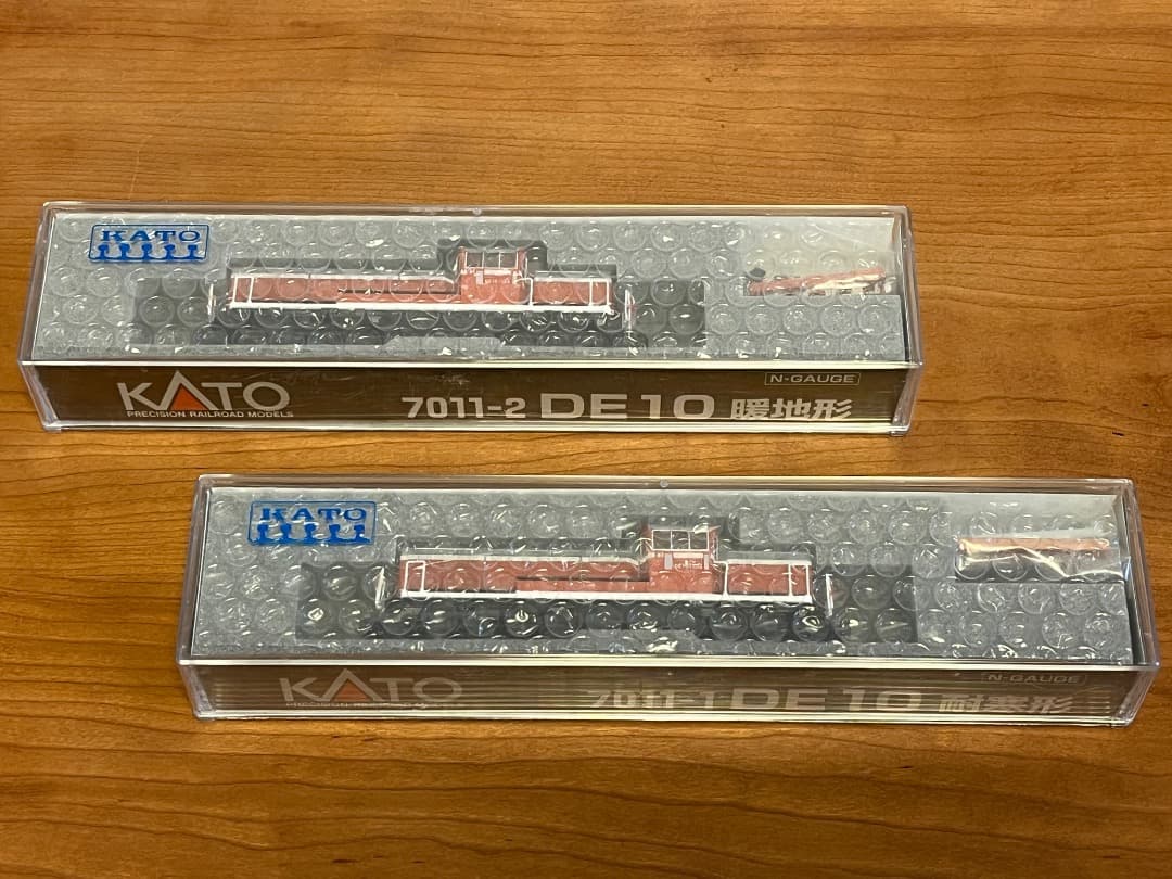 KATO Nゲージ　DE10機関車　２両セット