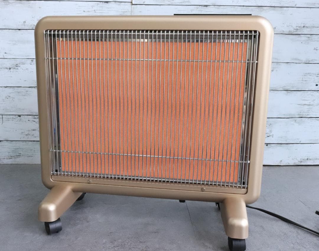 ◇サンルミエ・エクセラ7 N700L-GR 遠赤外線暖房器