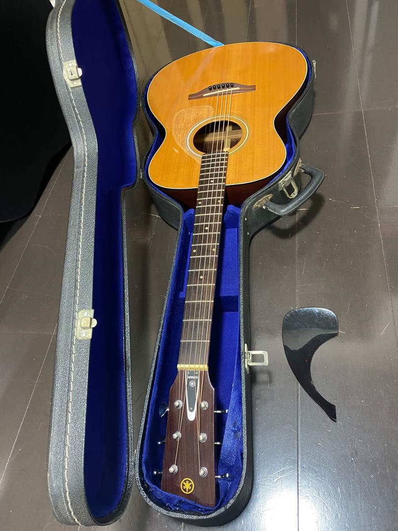 アコースティックギター　YAMAHA