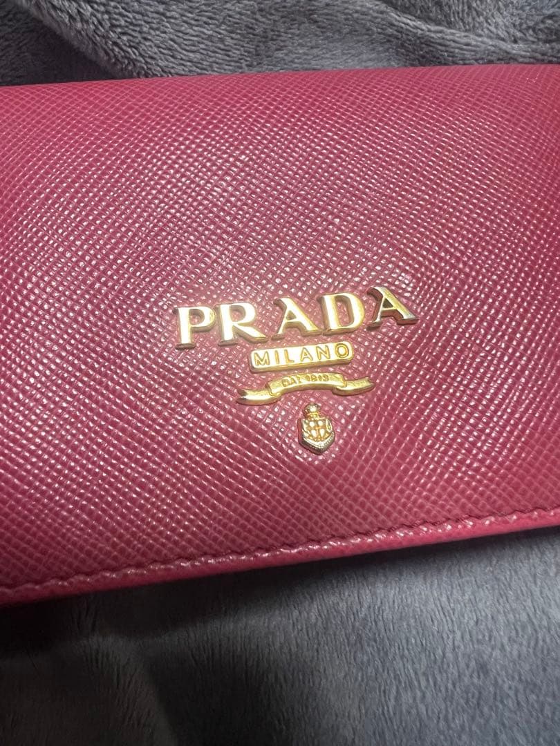 PRADA プラダ　サフィアーノレザー　ピンク　名刺入れ　レディース