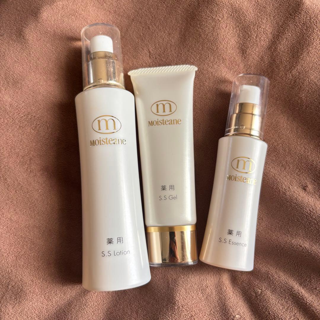 モイスティーヌ S.S. ローション・ジェル・エッセンス セット