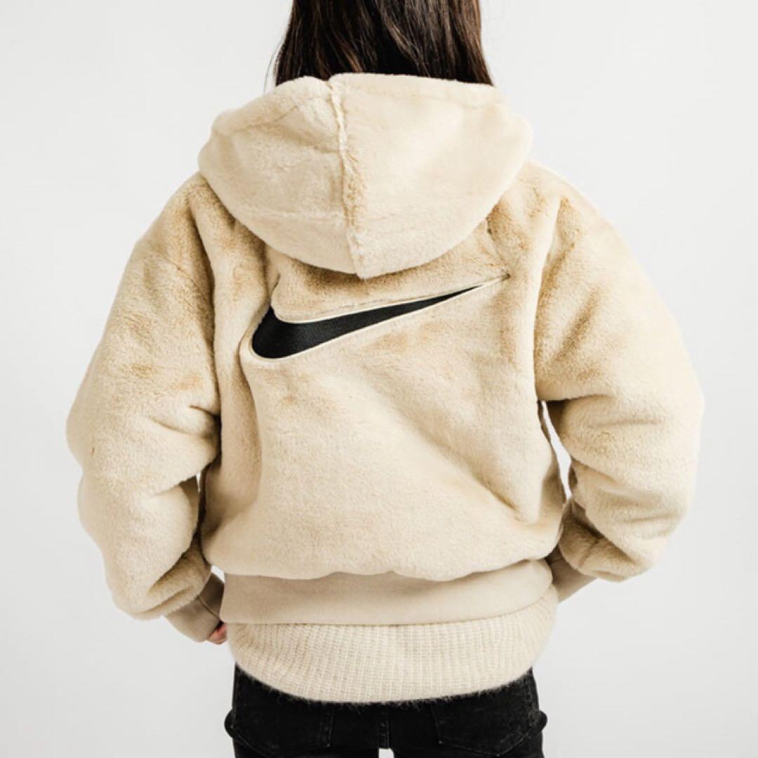 新品タグ付 NIKE フェイクファージャケット パーカー ベージュXXL 2XL