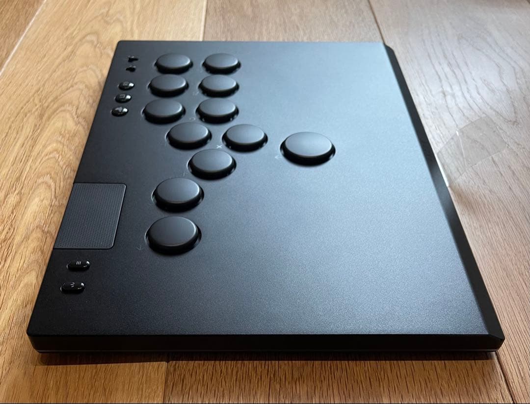 Razer Kitsune レバーレスコントローラー