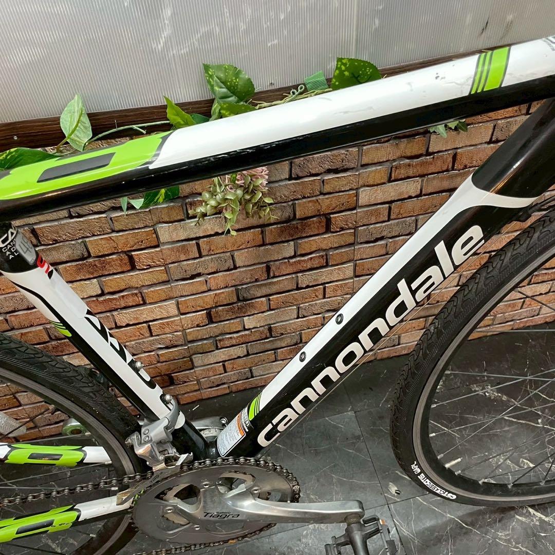 【63】クロスバイク CANNONDALE CAAD8 ブラック