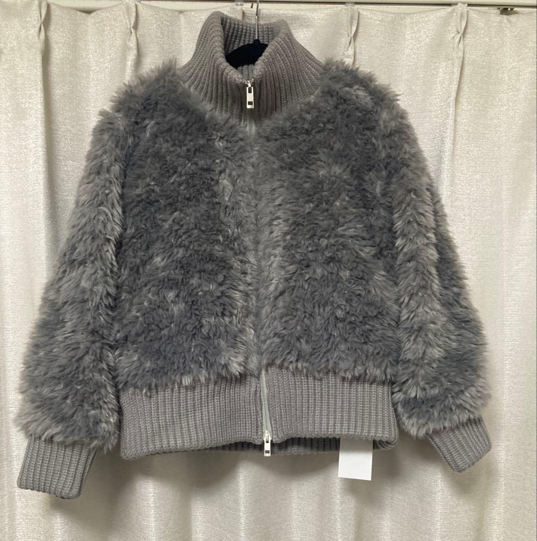 ハイネックボアブルゾン+フェイクレザー太ベルト付きタックワイドパンツ