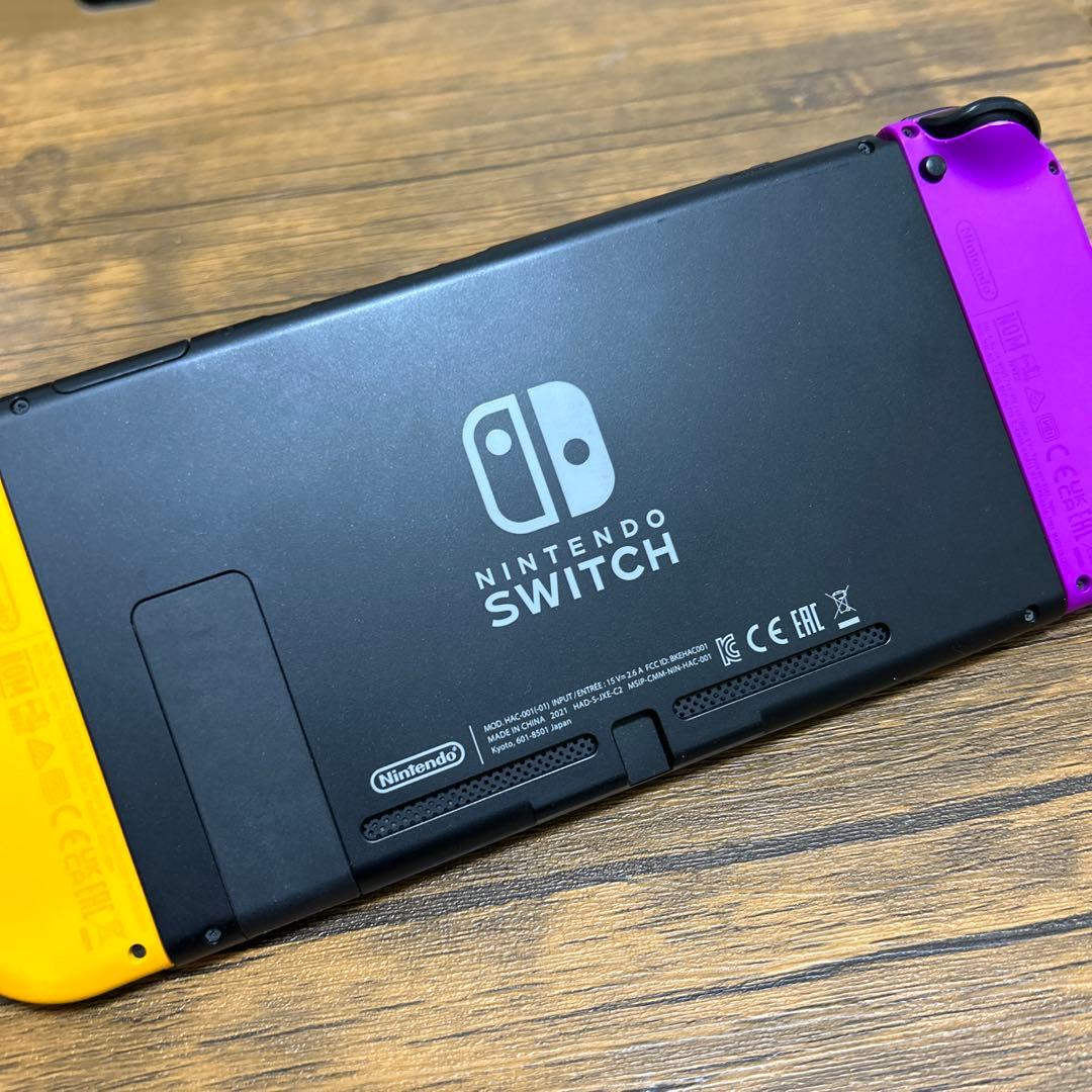 新型 ニンテンドースイッチ Nintendo switch ジョイコン付本体のみ