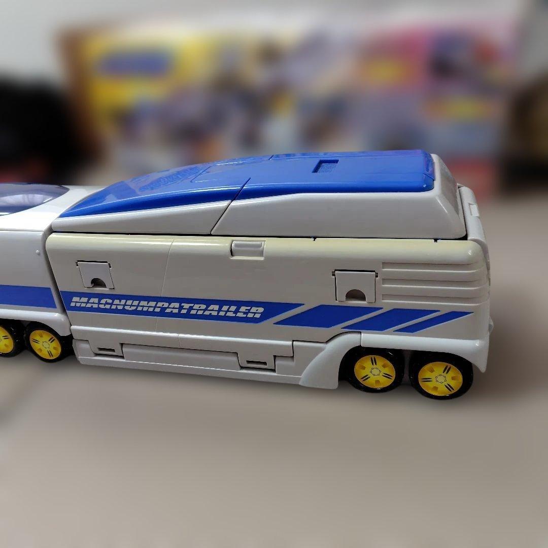 貴重　新品電池交換済み　トミカ マグナムパトレーラー ハイパーブルーポリス